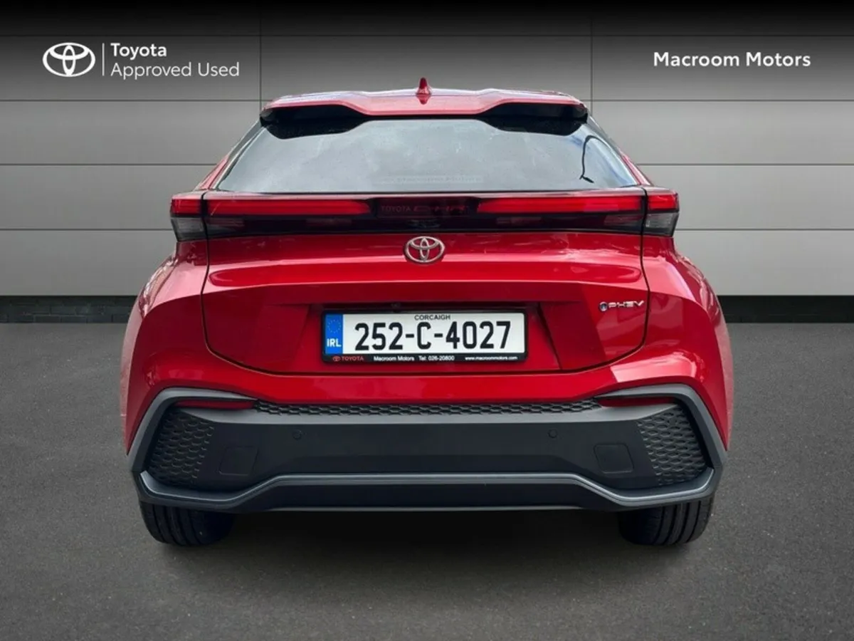 Toyota C-HR END OF YEAR CLEARANCE SALE! - Image 4