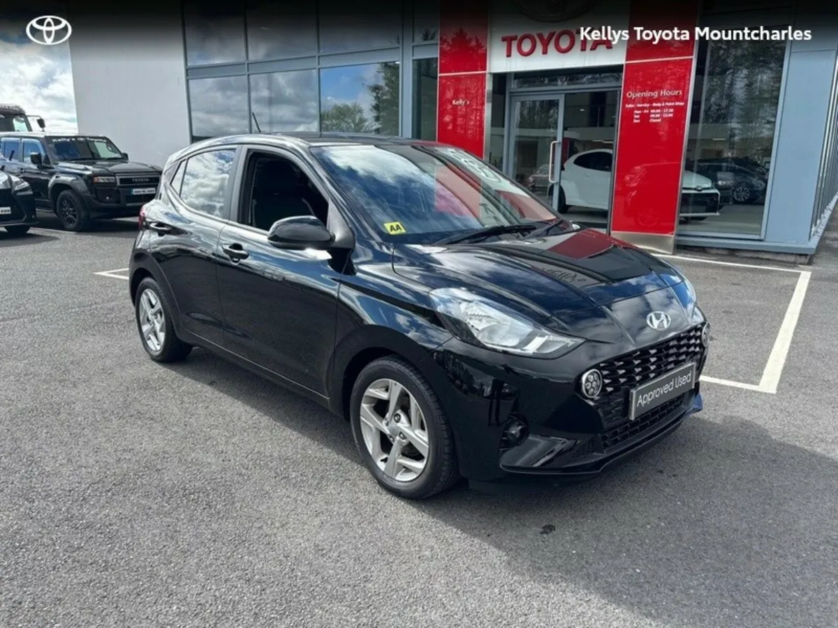 Hyundai i10 DELUXE 5DR - Image 1