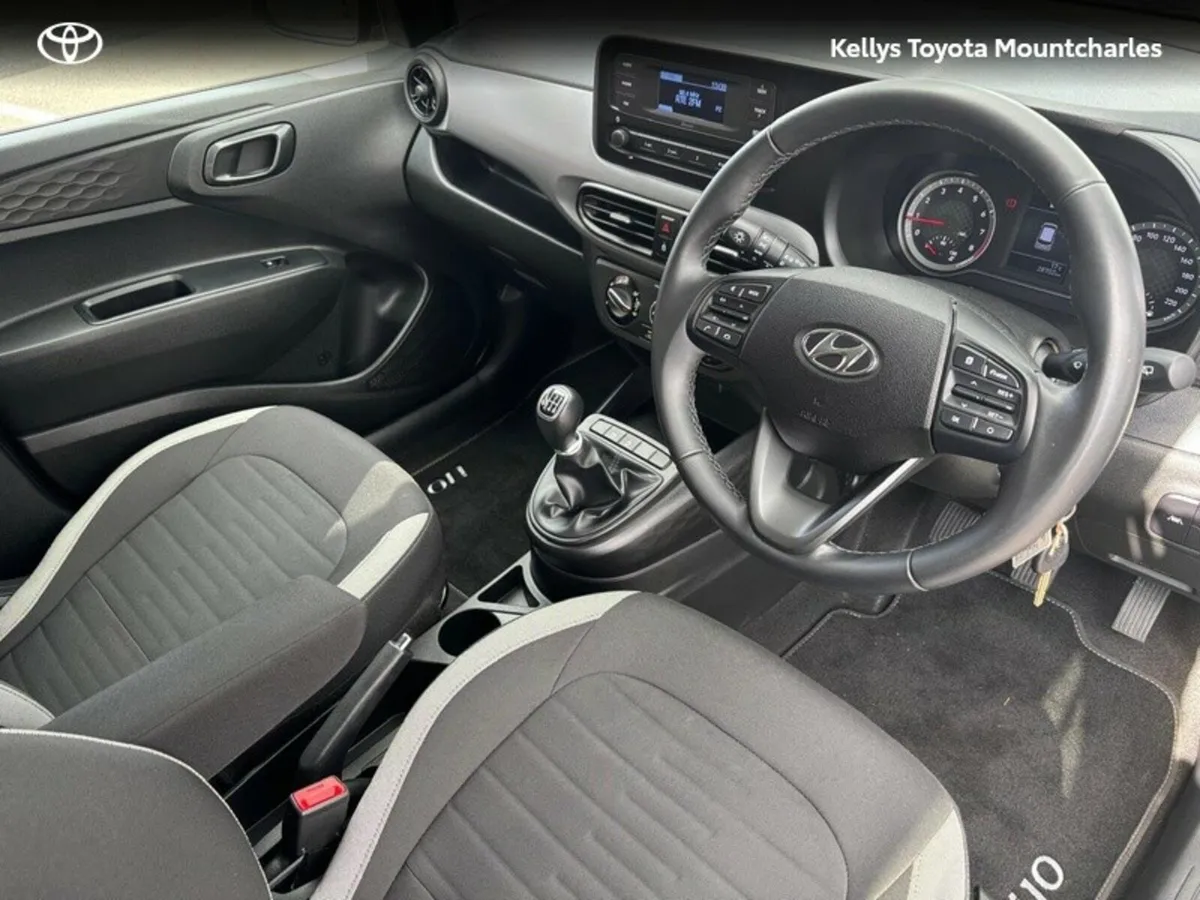Hyundai i10 DELUXE 5DR - Image 3