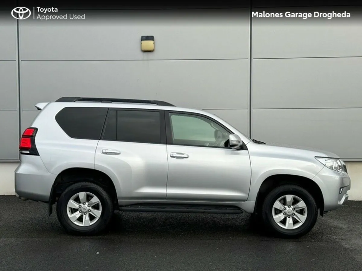 Toyota Land Cruiser 2.8 LWB Automatic : 041 980 24 - Image 3