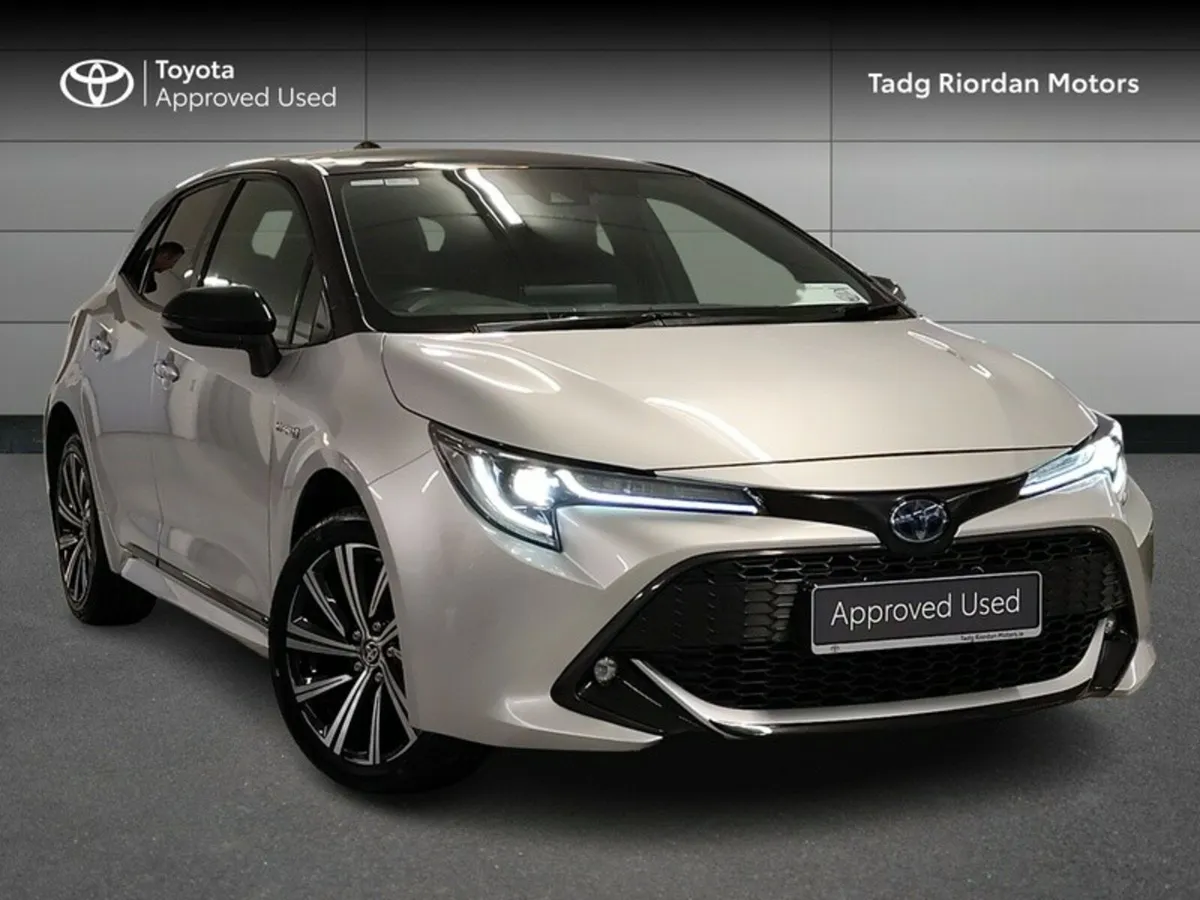 Toyota Corolla HYBRID L/SPORT HB - Image 1