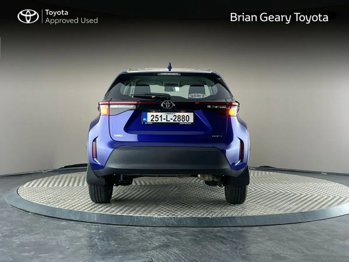 Toyota Yaris Cross HYBRID LUNA - Image 4