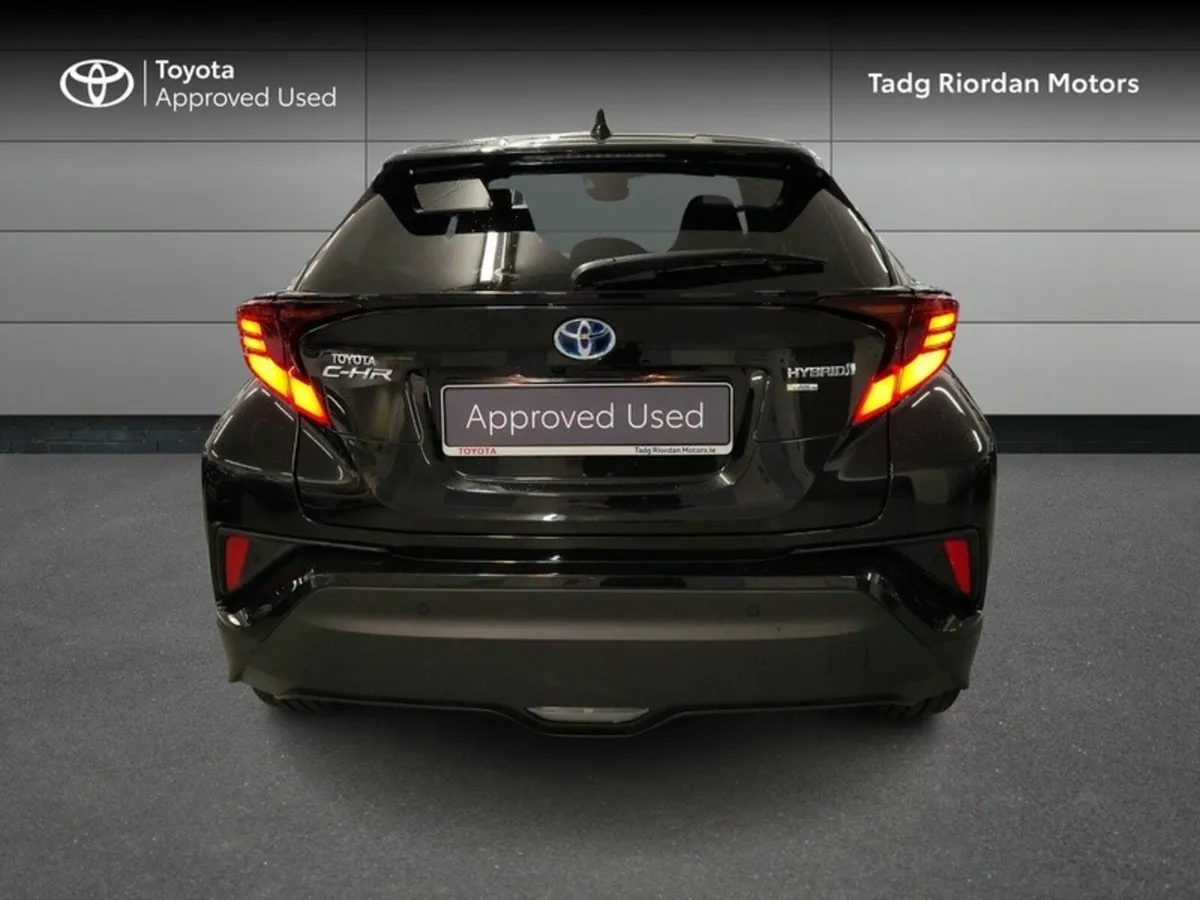 Toyota C-HR 1.8 HYBRID SOL - Image 4