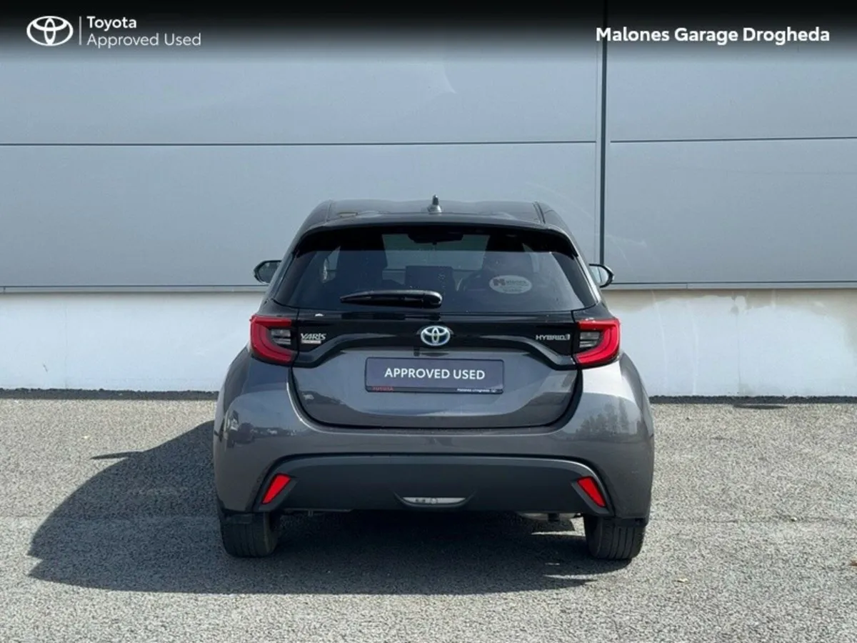 Toyota Yaris 1.5 Hybrid Luna Sport Call Now 041 98 - Image 4