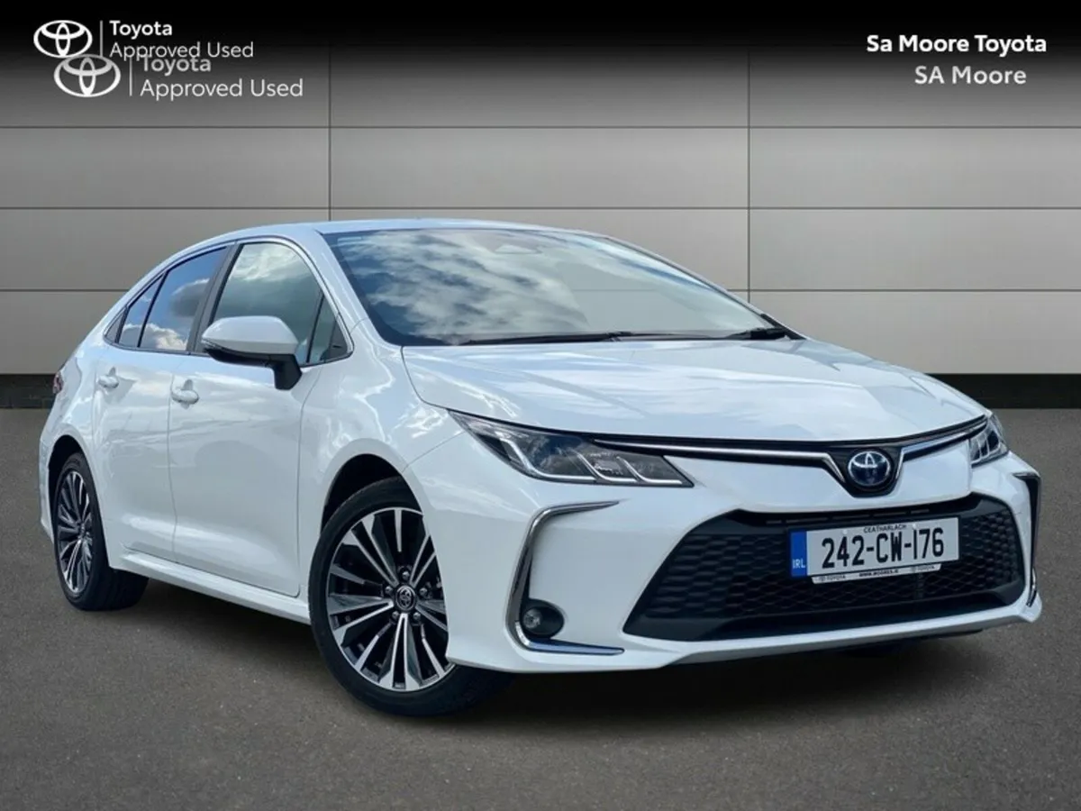 Toyota Corolla LUNA SPORT SALOON - Image 1