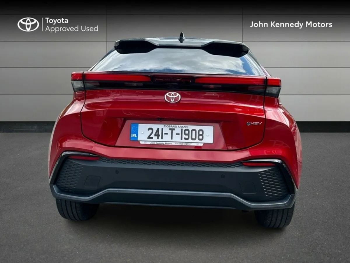 Toyota C-HR HYBRID SOL - Image 4