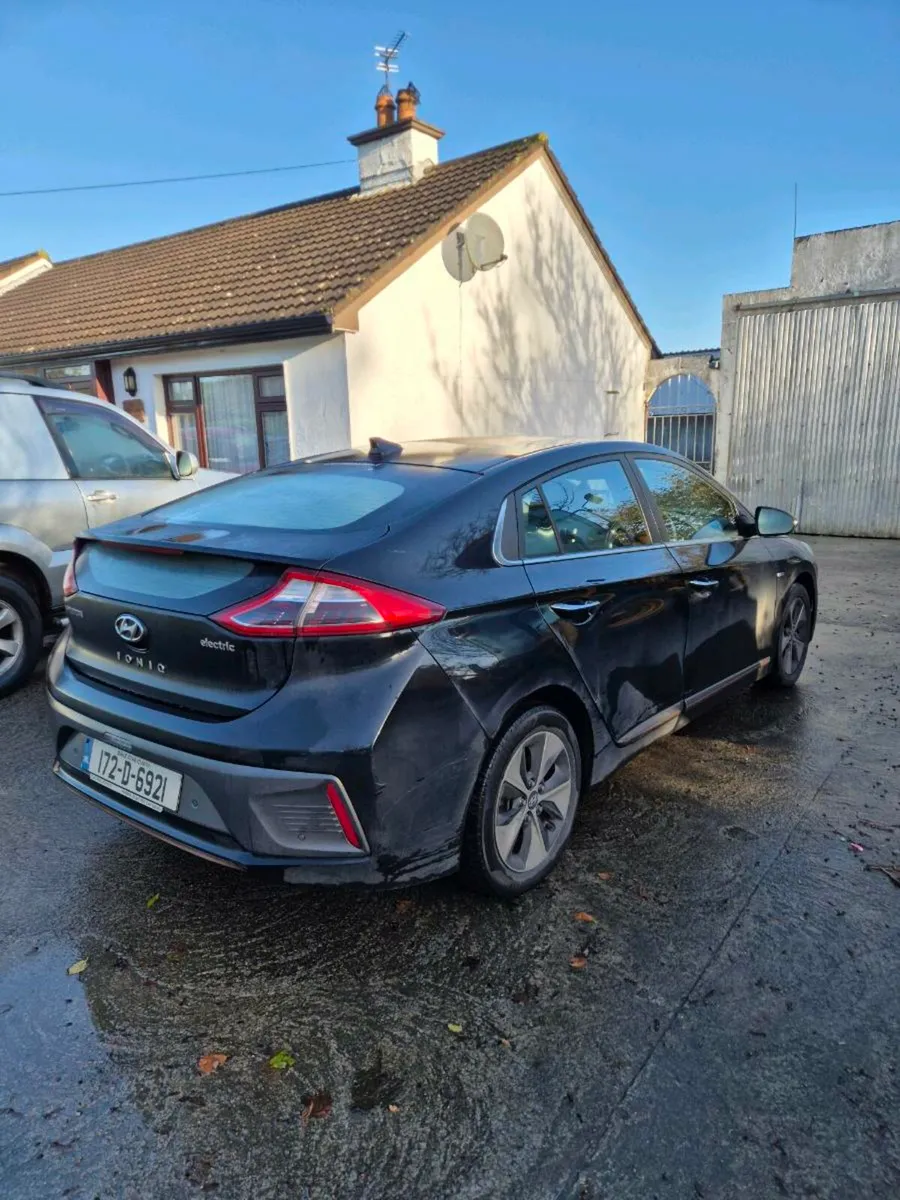 Hyundai Ioniq - Image 3