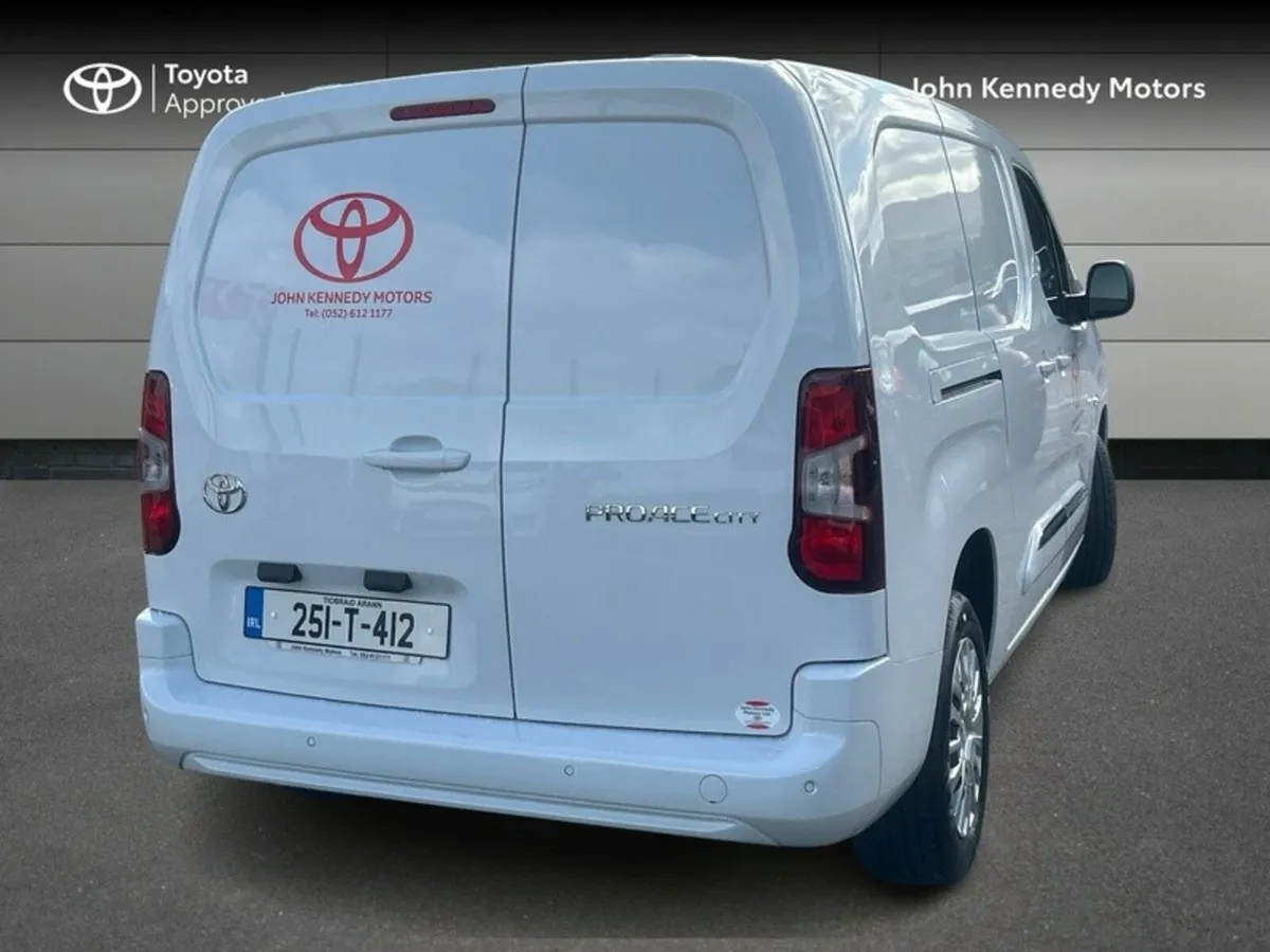 Toyota Proace City LWB COMMERCIAL AUTO 4DR - Image 2
