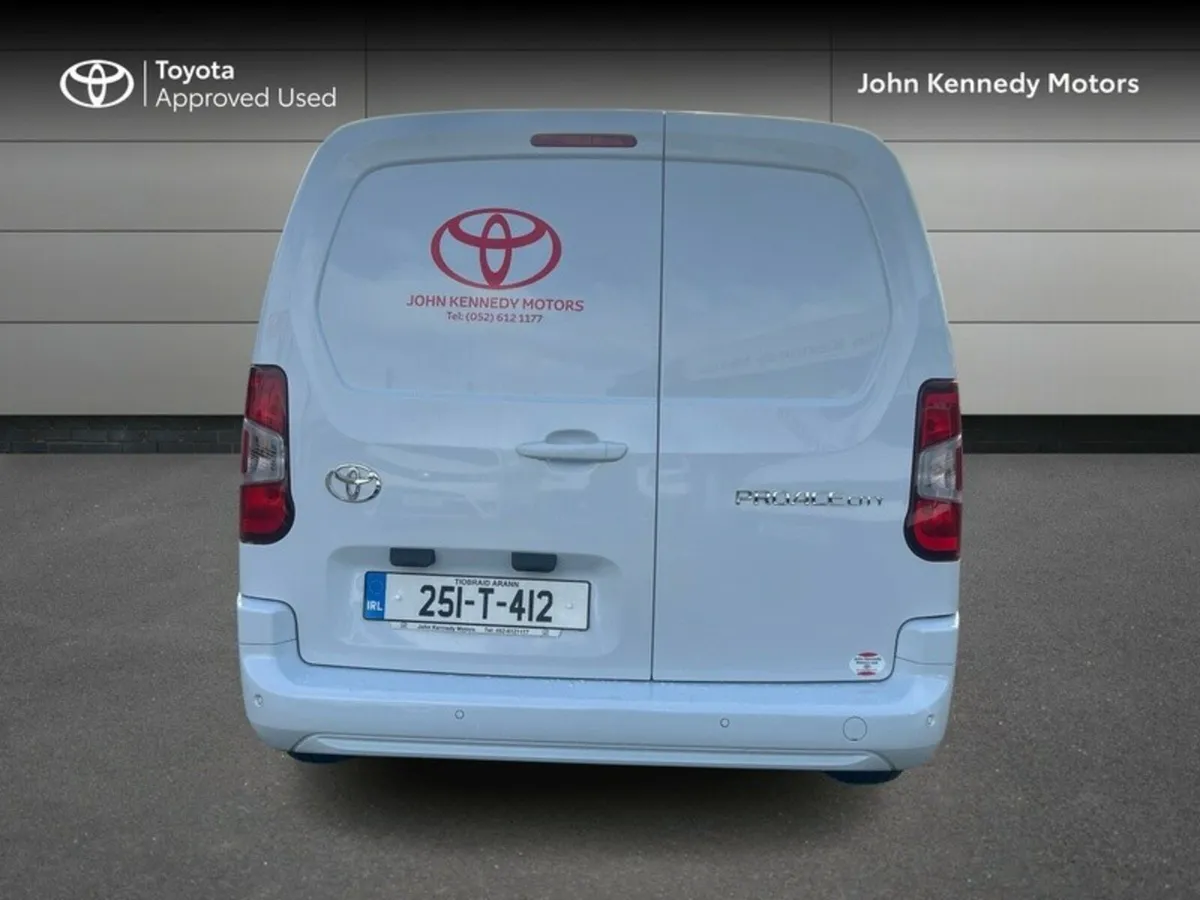 Toyota Proace City LWB COMMERCIAL AUTO 4DR - Image 4