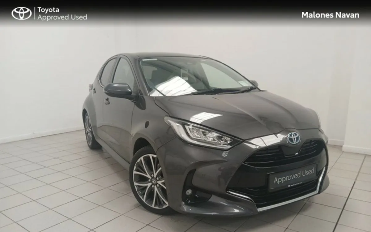 Toyota Yaris YARIS 1.5 HYBRID PLATINUM - Image 1