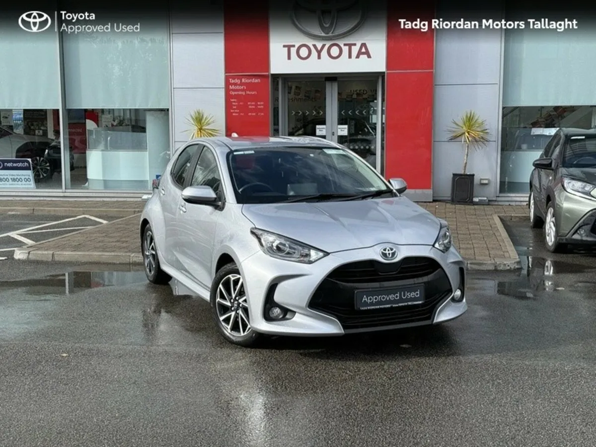 Toyota Yaris 1.5 HYBRID L/SPORT*** GUARANTEED €150 - Image 1