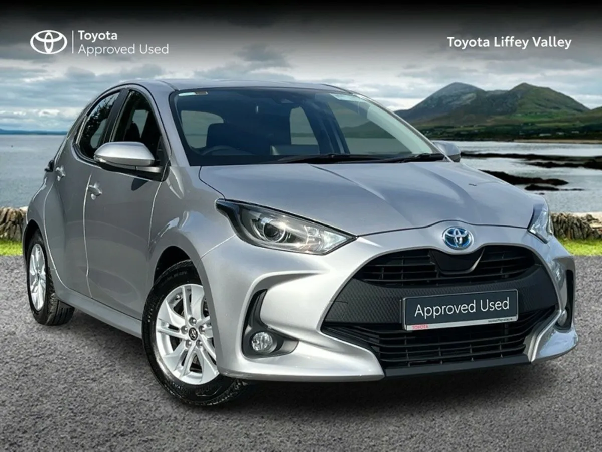 Toyota Yaris YARIS 1.5 HYBRID LUNA - Image 1