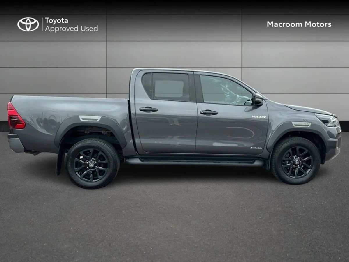 Toyota Hilux END OF YEAR CLEARANCE SALE!!!HILUX 2. - Image 3