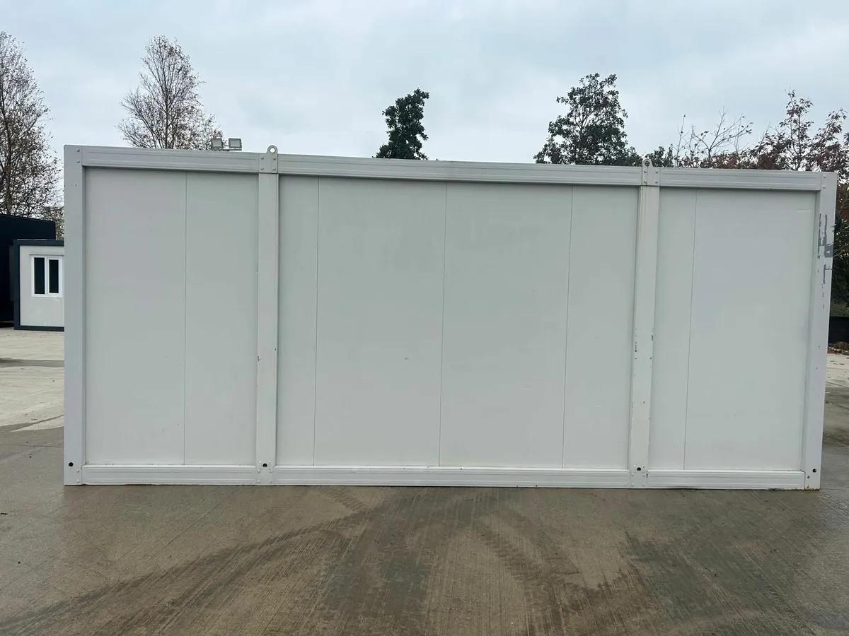 Portacabin with 1 bedroom + Bathroom - Image 4