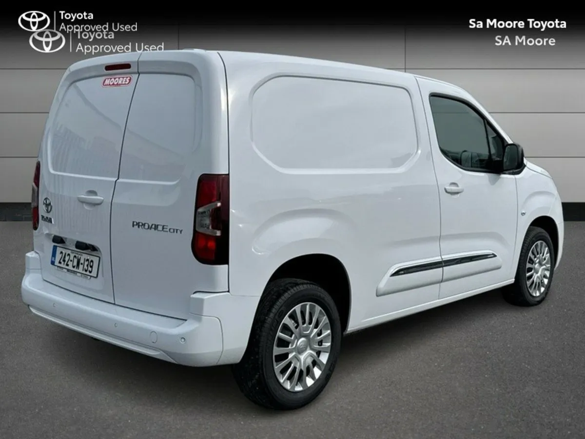 Toyota Proace City 1.5 GX SWB 1000KG - Image 2
