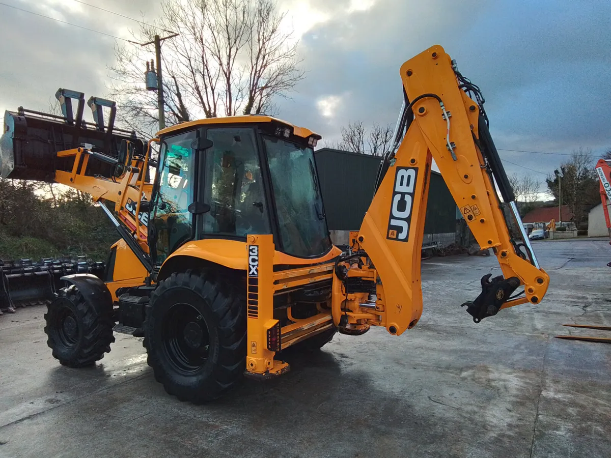 JCB  3CX  PRO PLUS  SERVO   (2022) - Image 3