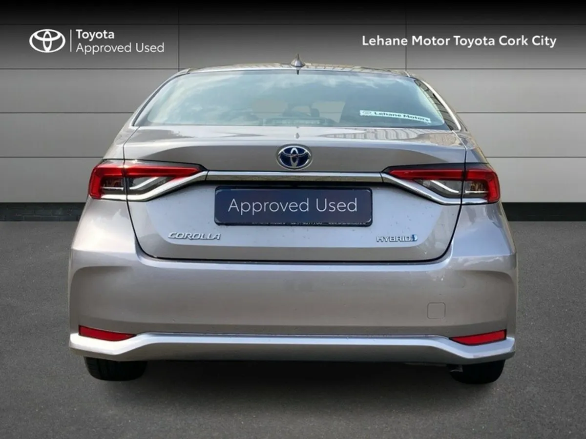 Toyota Corolla HYB LUNA SALOON 4DR AUTO - Image 4