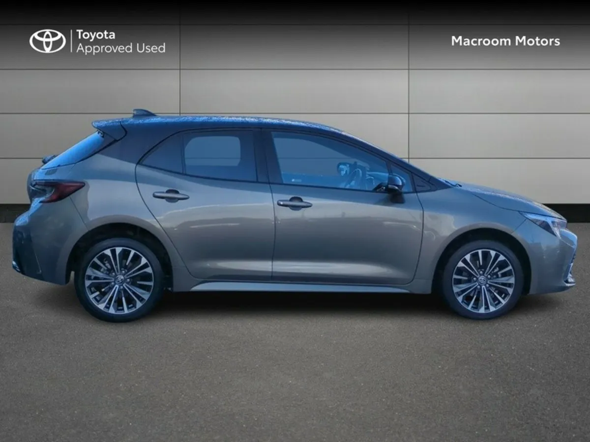 Toyota Corolla END OF YEAR CLEARANCE SALE! - Image 3