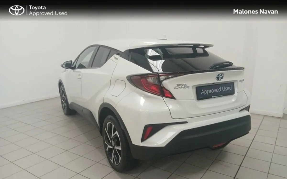 Toyota C-HR C-HR 1.8 HYBRID SPORT - Image 2