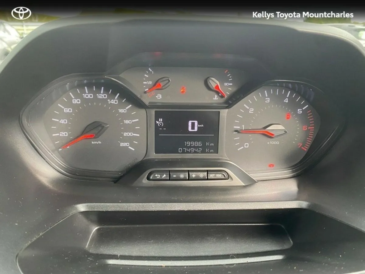 Peugeot Partner ACTIVE 1.5 BLUE HDI 10 100 6.3 2DR - Image 4