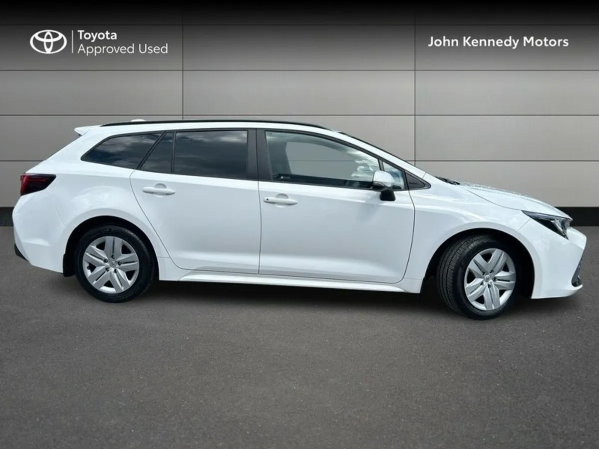 Toyota Corolla HYBRID COMM ESTATE - Image 3