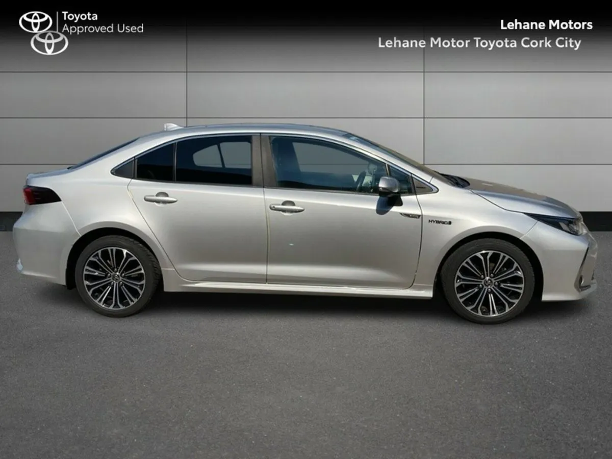 Toyota Corolla HYBRID LUNA SP SPORT 4DR - Image 3