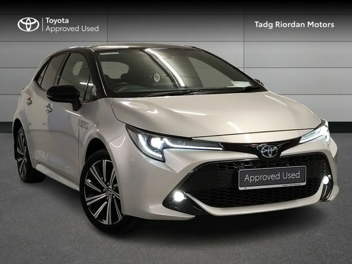 Toyota Corolla HYBRID LUNA SPORT H/B - Image 1
