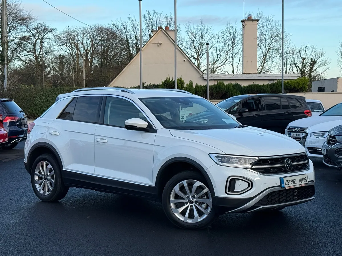 231  VW T-ROC STYLE  2.0 TDI 150BHP AUTOMATIC - Image 2
