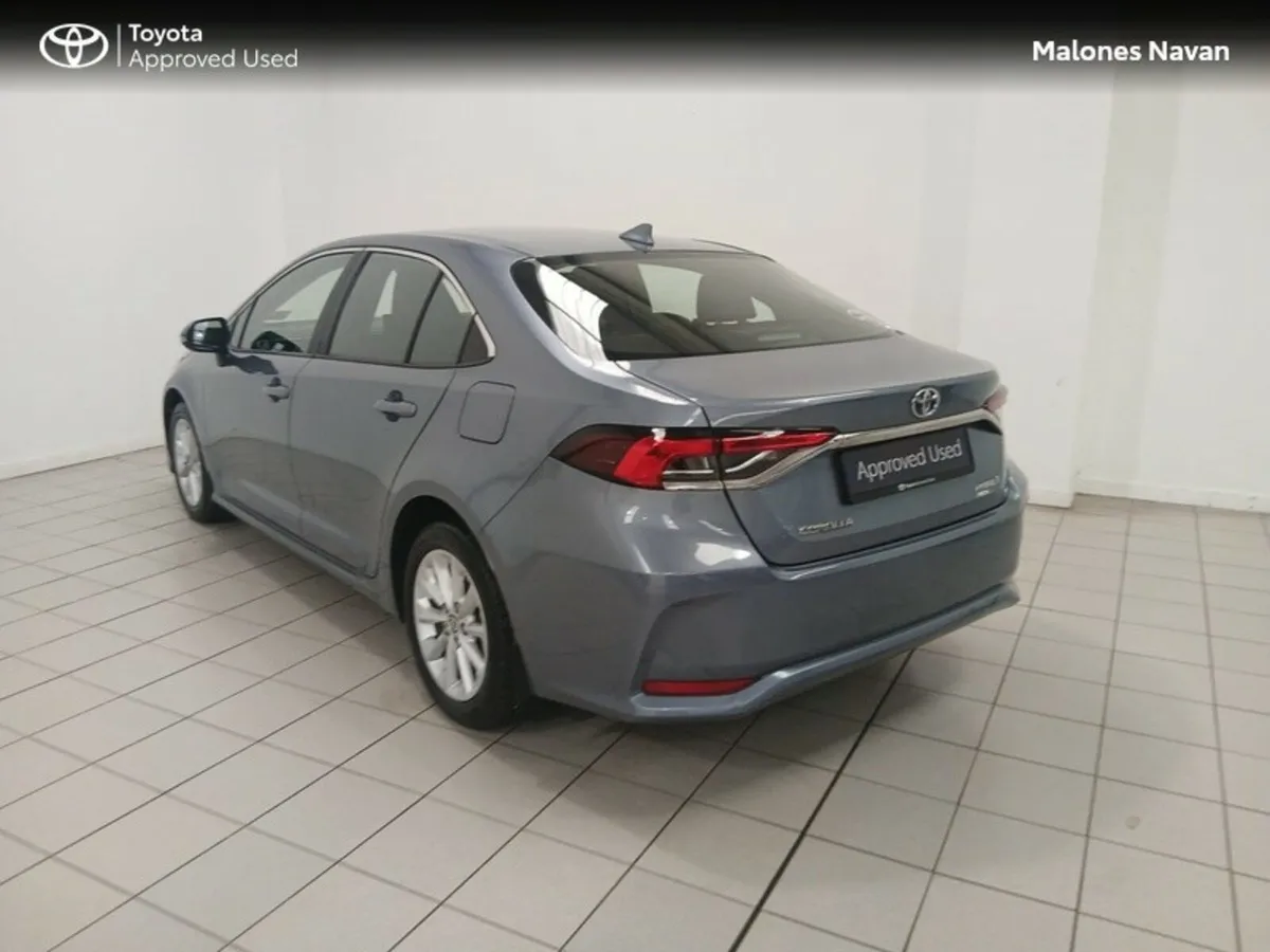 Toyota Corolla COROLLA HYBRID LUNA - Image 2