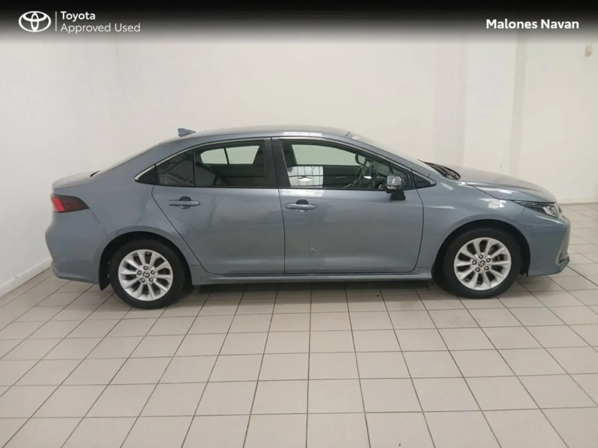 Toyota Corolla COROLLA HYBRID LUNA - Image 3