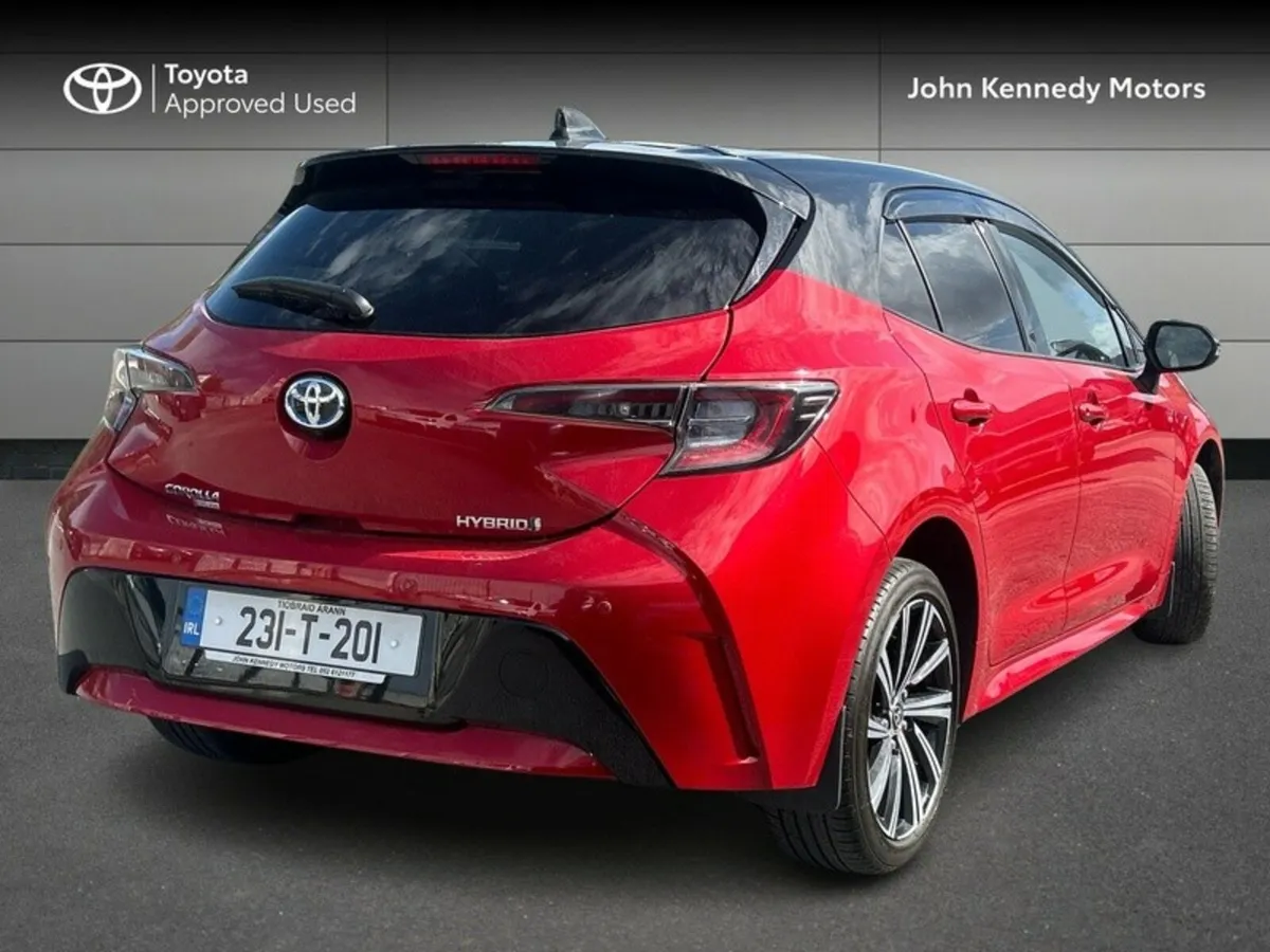 Toyota Corolla HYBRID L/SPORT HB - Image 2