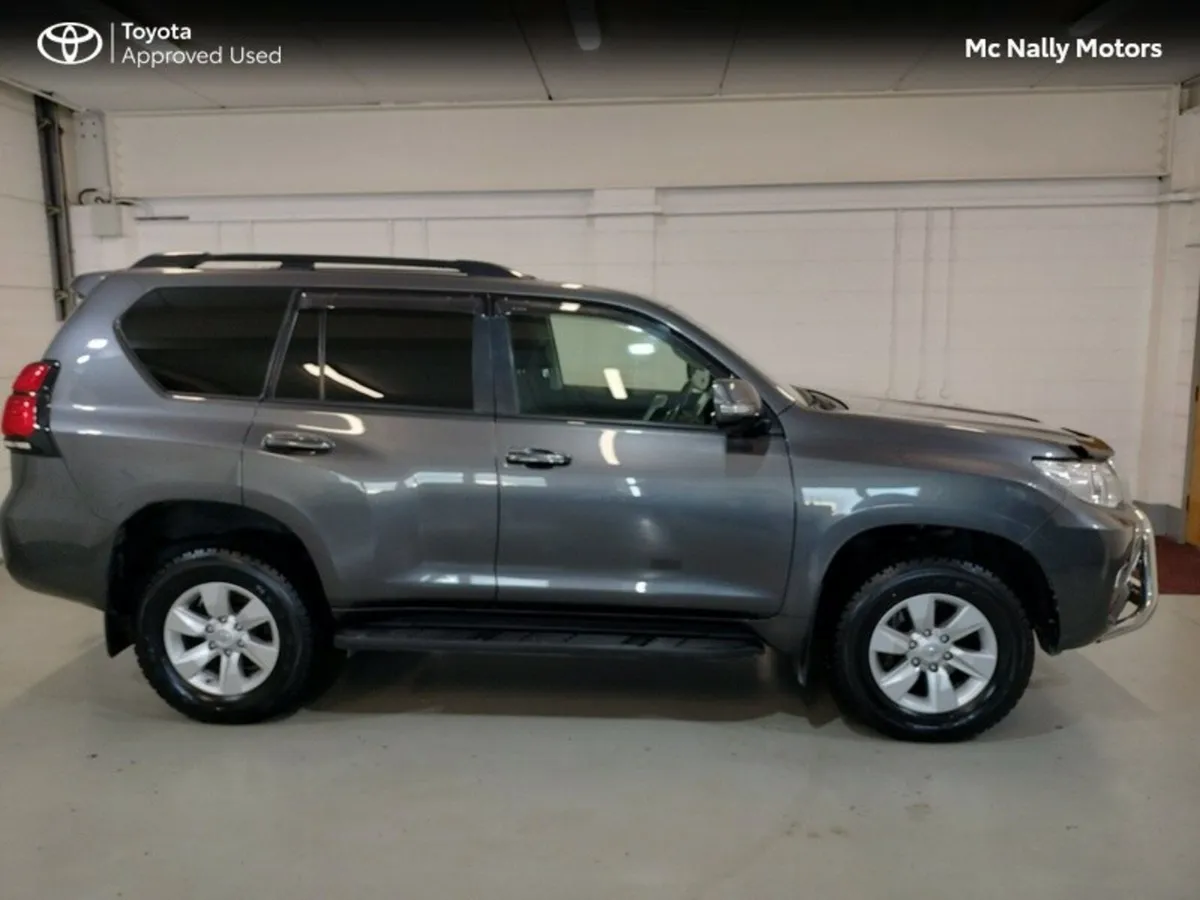 Toyota Land Cruiser LWB COMM AUTO - Image 4