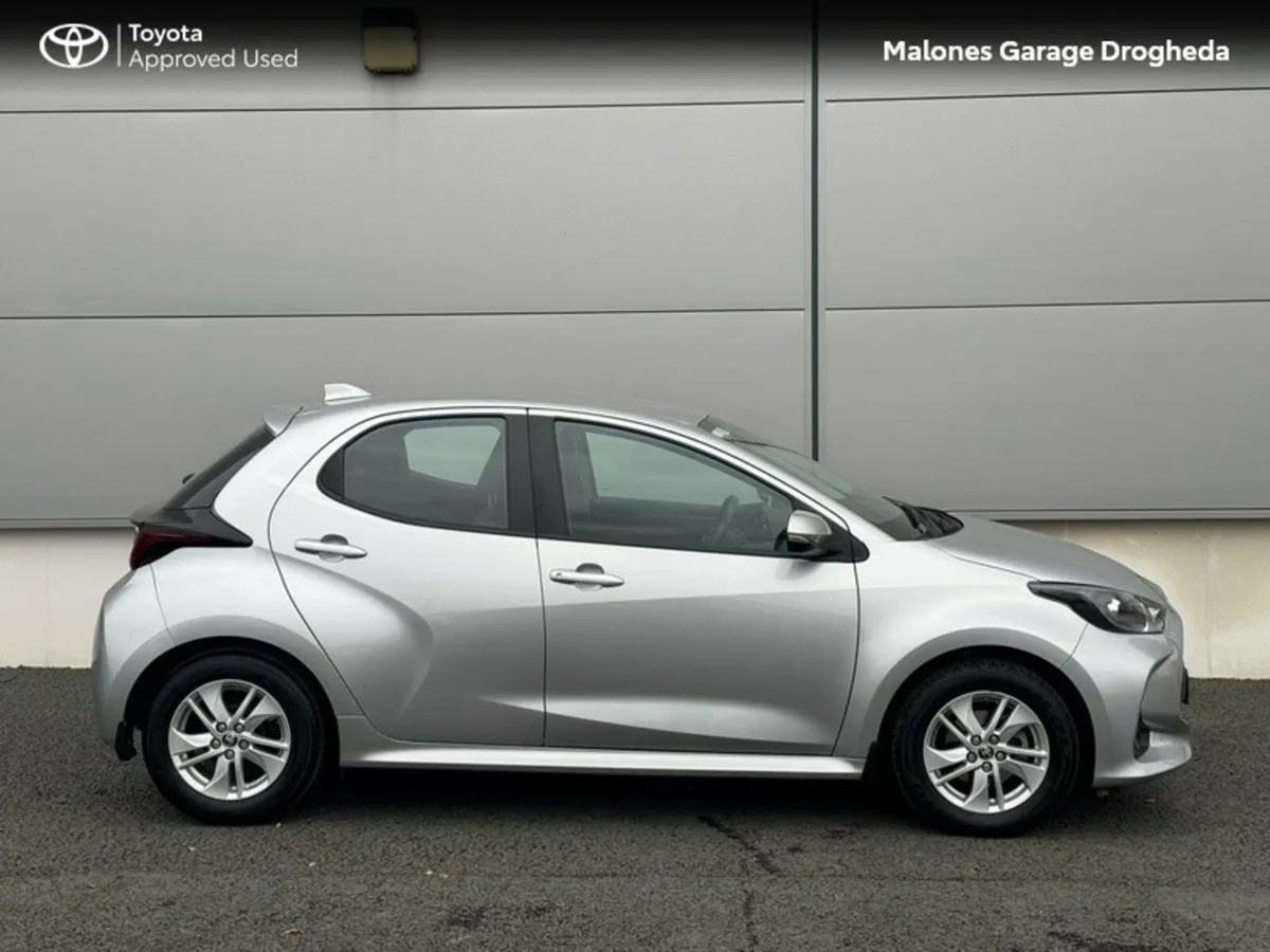 Toyota Yaris YARIS 1.0 LUNA - Image 3