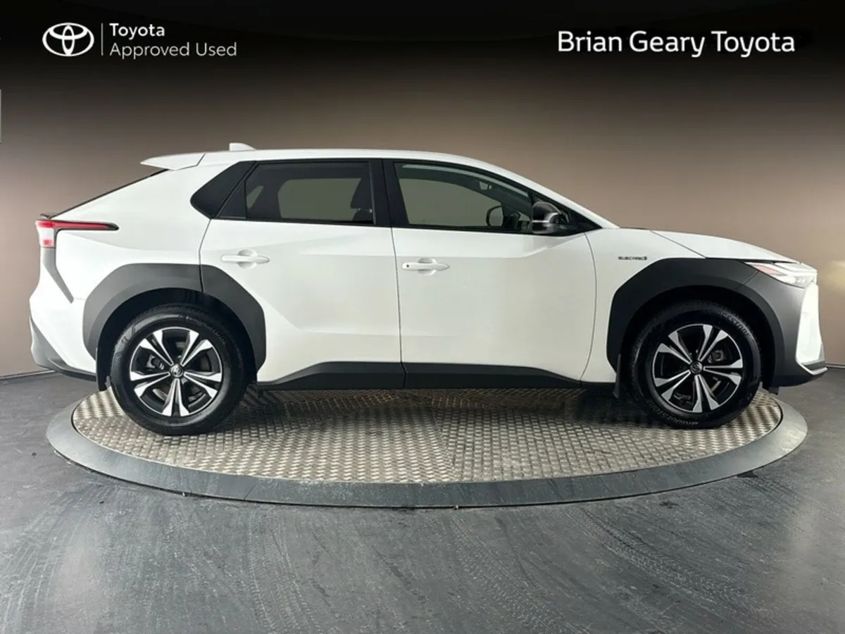 Toyota bZ4X SPORT FWD 11KW - Image 3