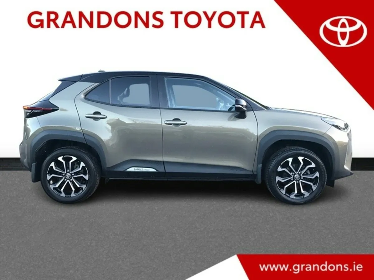 Toyota Yaris Cross LUNA SPORT - GRANDONS - Image 3