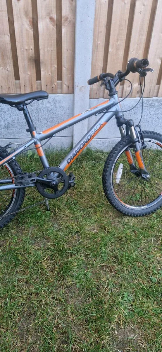 Kids 20 inch wheel bike ( serviced )( delivery ) - Image 2