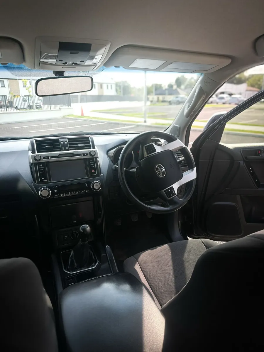 Toyota Land Cruiser 2017 - Image 2