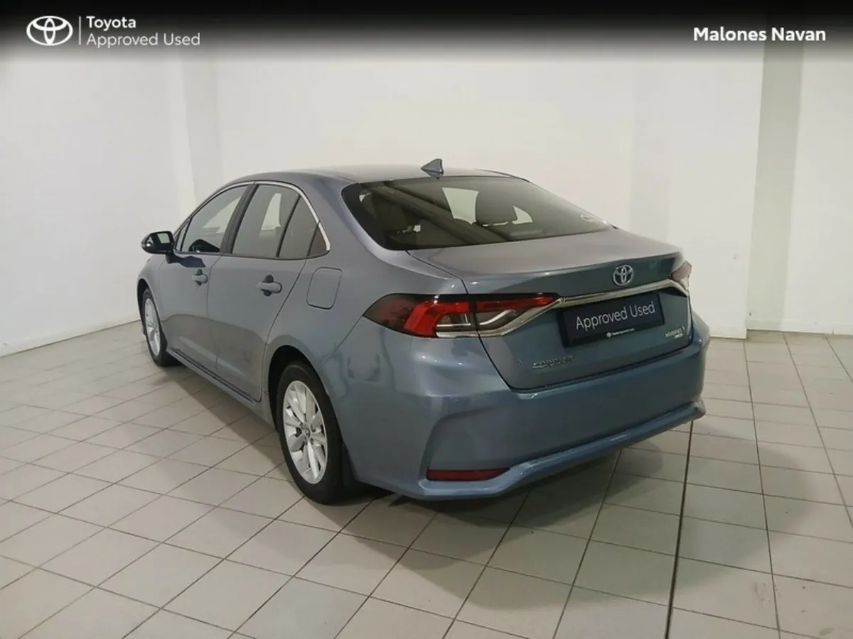 Toyota Corolla COROLLA HYB LUNA SALOON - Image 2