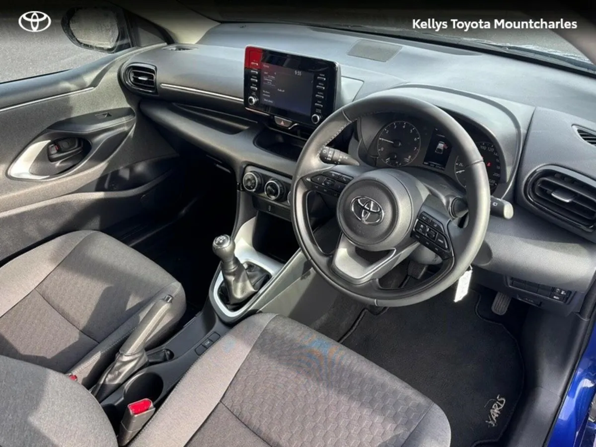 Toyota Yaris YARIS 1.0 LUNA - Image 3