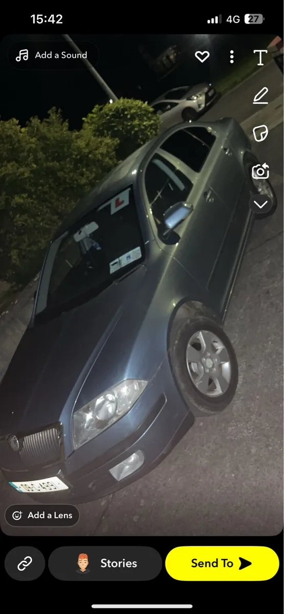 Skoda Octavia 2009 1.4L petrol *damaged* - Image 3