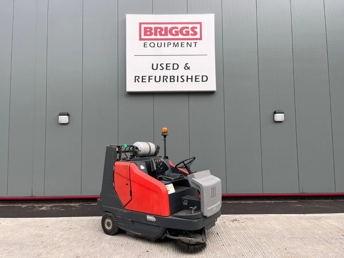 [1] 2017 Hako P1500RH Ride-On Sweeper (REF: 10758) - Image 3