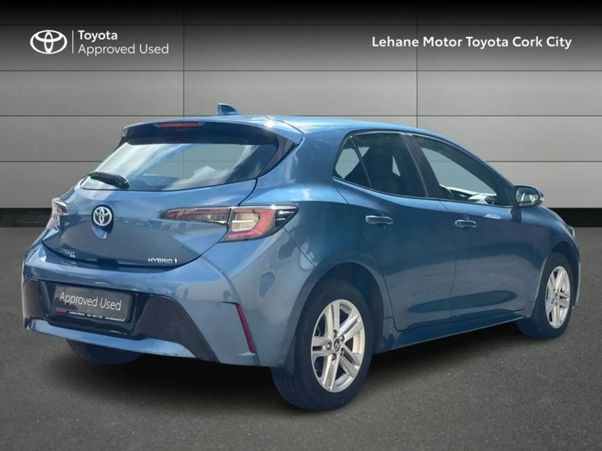 Toyota Corolla LUNA H/B 4DR AUTO HYBRID - Image 2