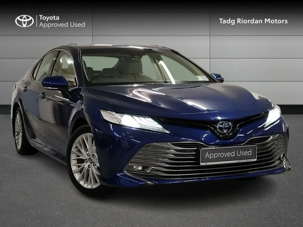Toyota Camry HYBRID PLATINUM 4DR AUTO * PRICE REDU - Image 1