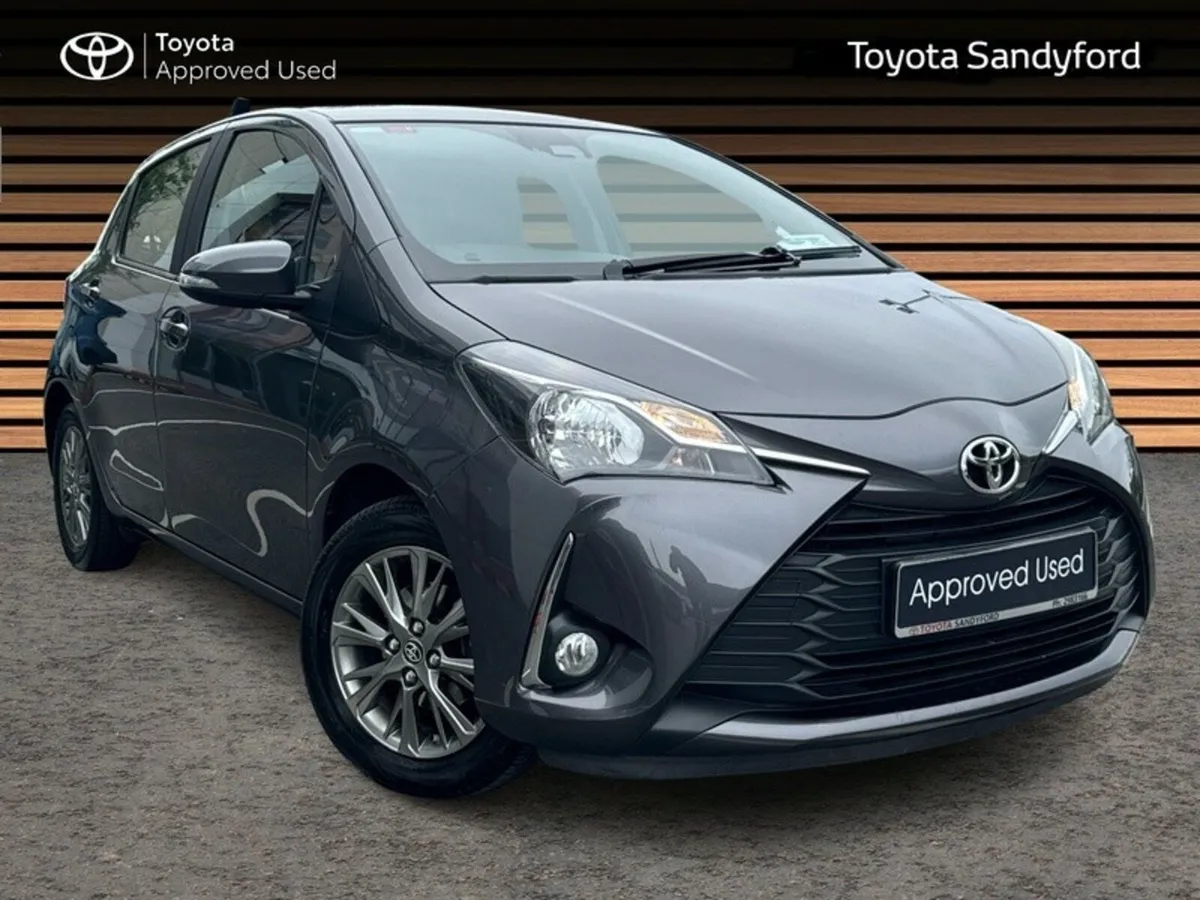 Toyota Yaris 1.0 5DR LUNA // REAR CAMERA // BLUETO - Image 1