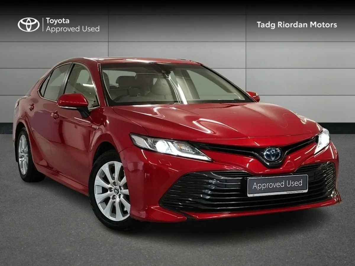 Toyota Camry HYBRID SOL * PRICE REDUCTION* - Image 1