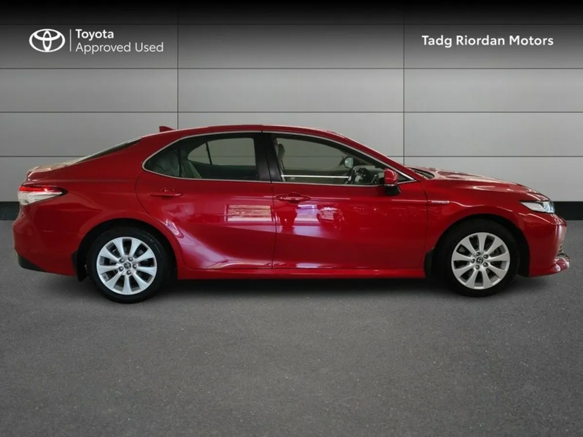 Toyota Camry HYBRID SOL * PRICE REDUCTION* - Image 3