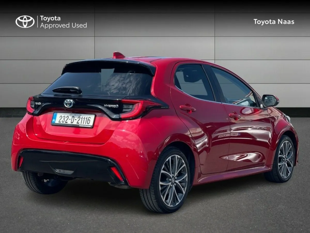 Toyota Yaris YARIS PLATINUM - Image 2