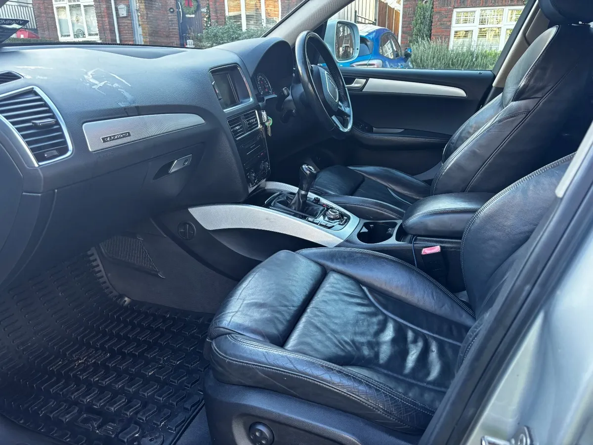 Audi Q5 2010 - Image 4