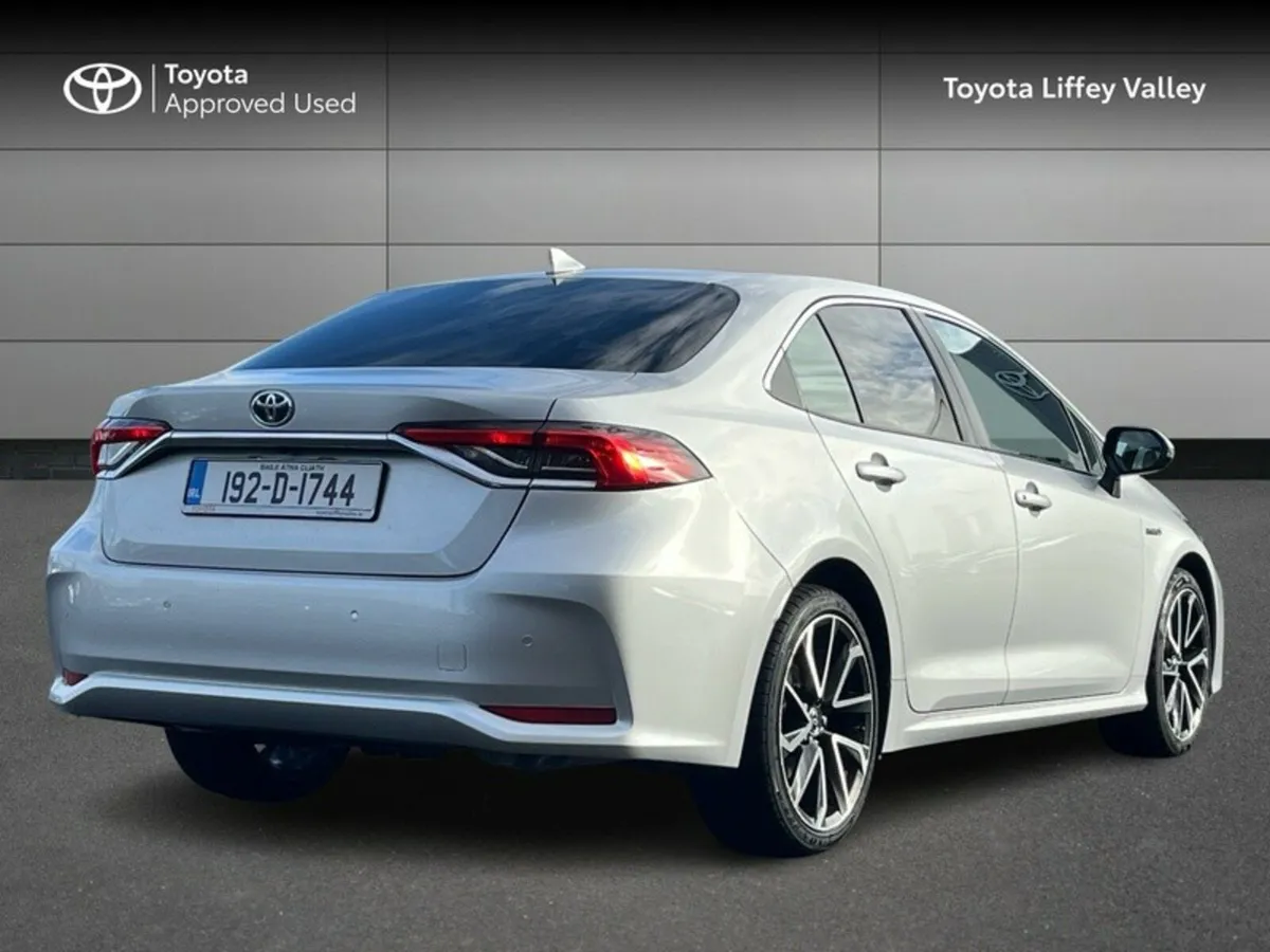 Toyota Corolla COROLLA HYBRID SOL SALOON - Image 2