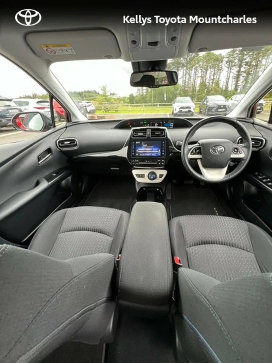 Toyota Prius PRIUS PLUG IN HYBRID - Image 3